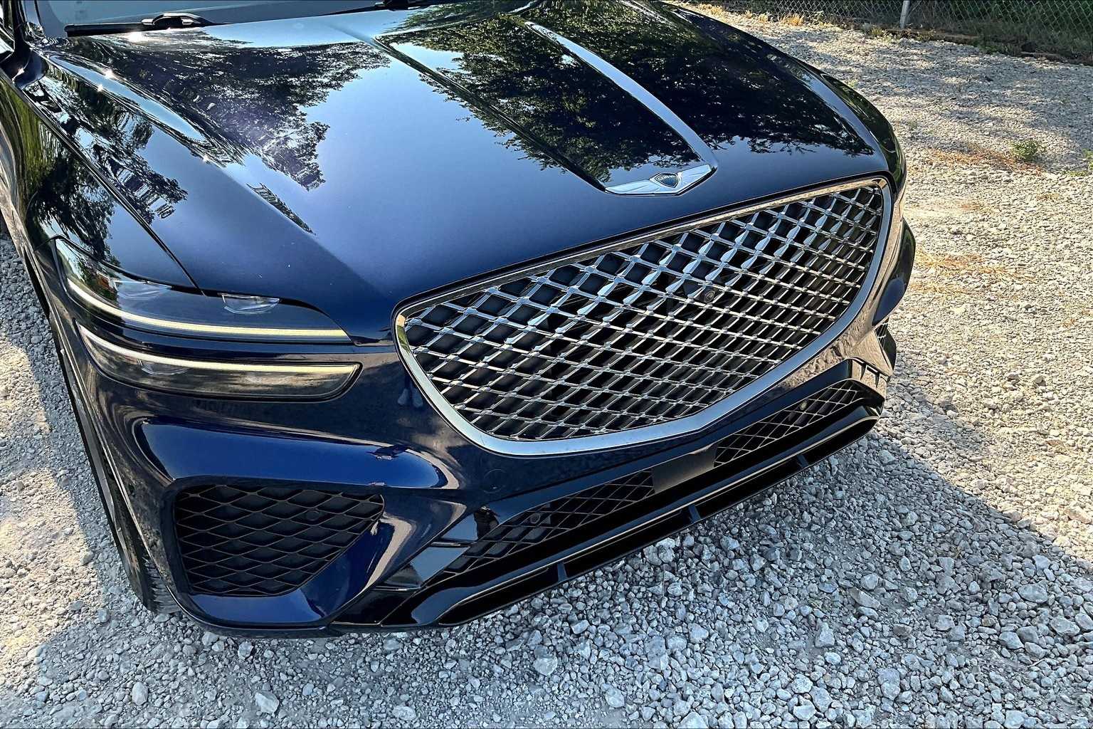 Thumbnail: 2022 Genesis GV70 - 28
