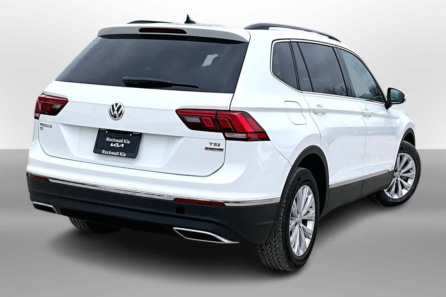 Thumbnail: 2018 Volkswagen Tiguan - 2