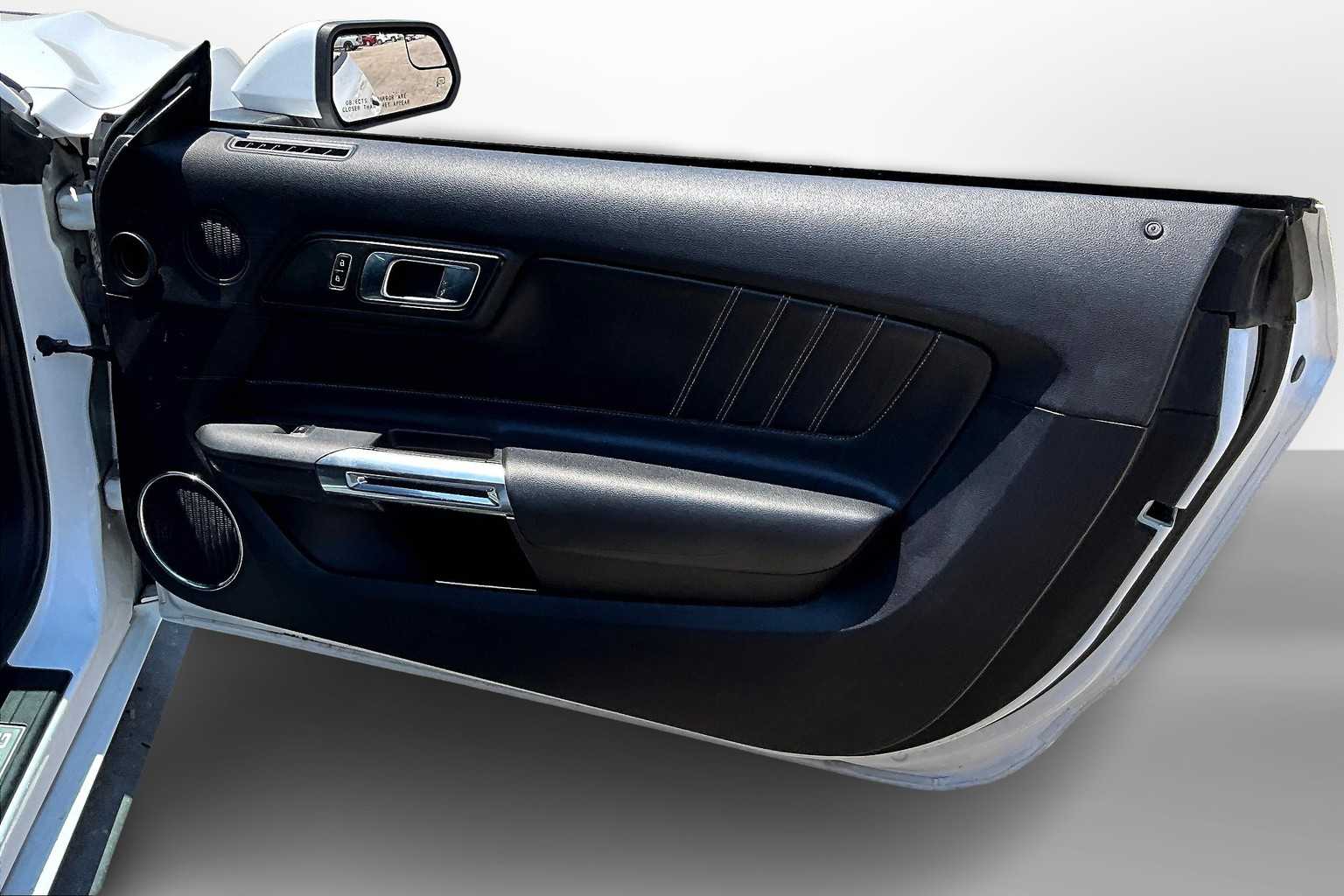 Thumbnail: 2019 Ford Mustang - 18