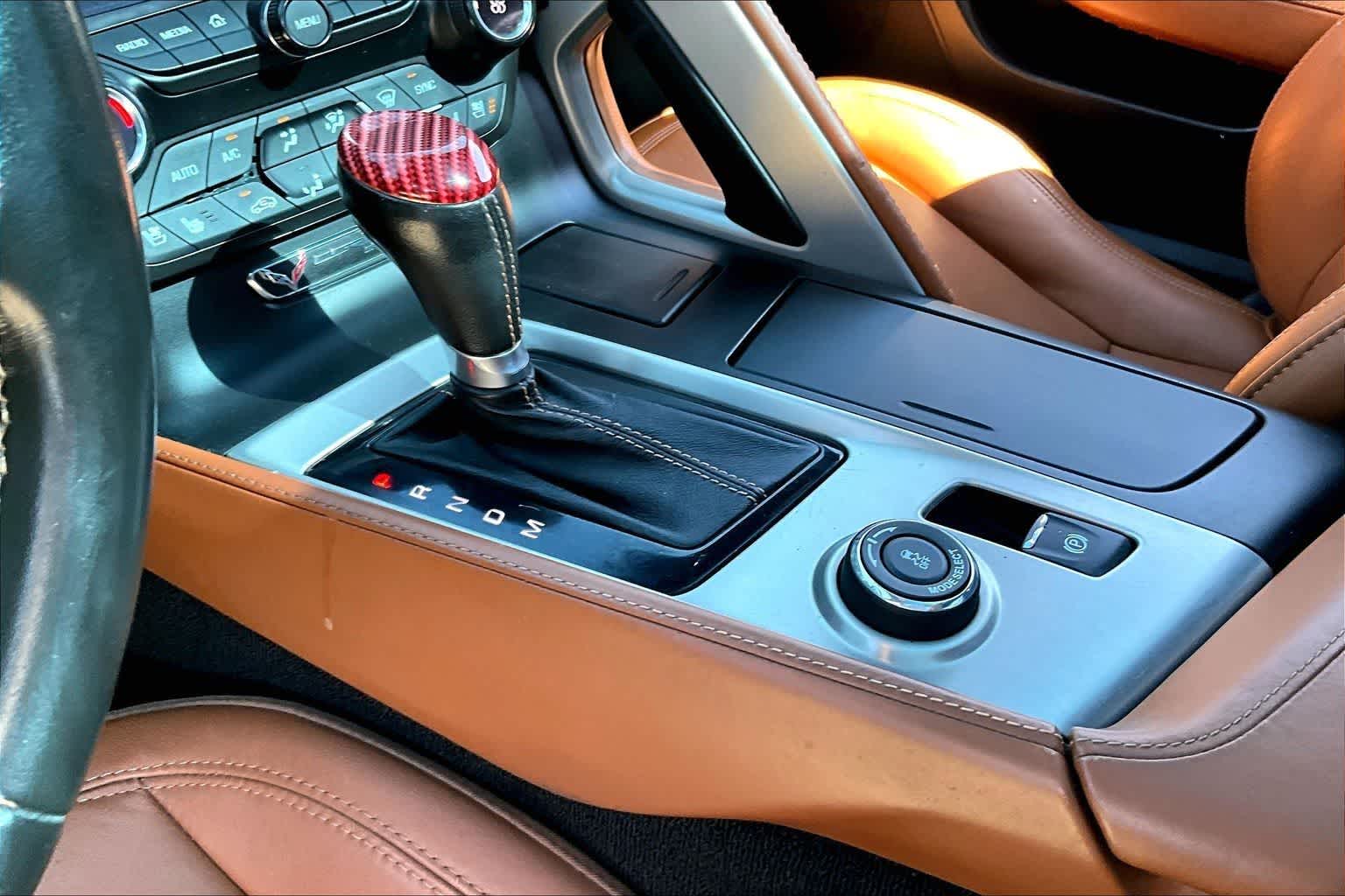 Thumbnail: 2014 Chevrolet Corvette - 11