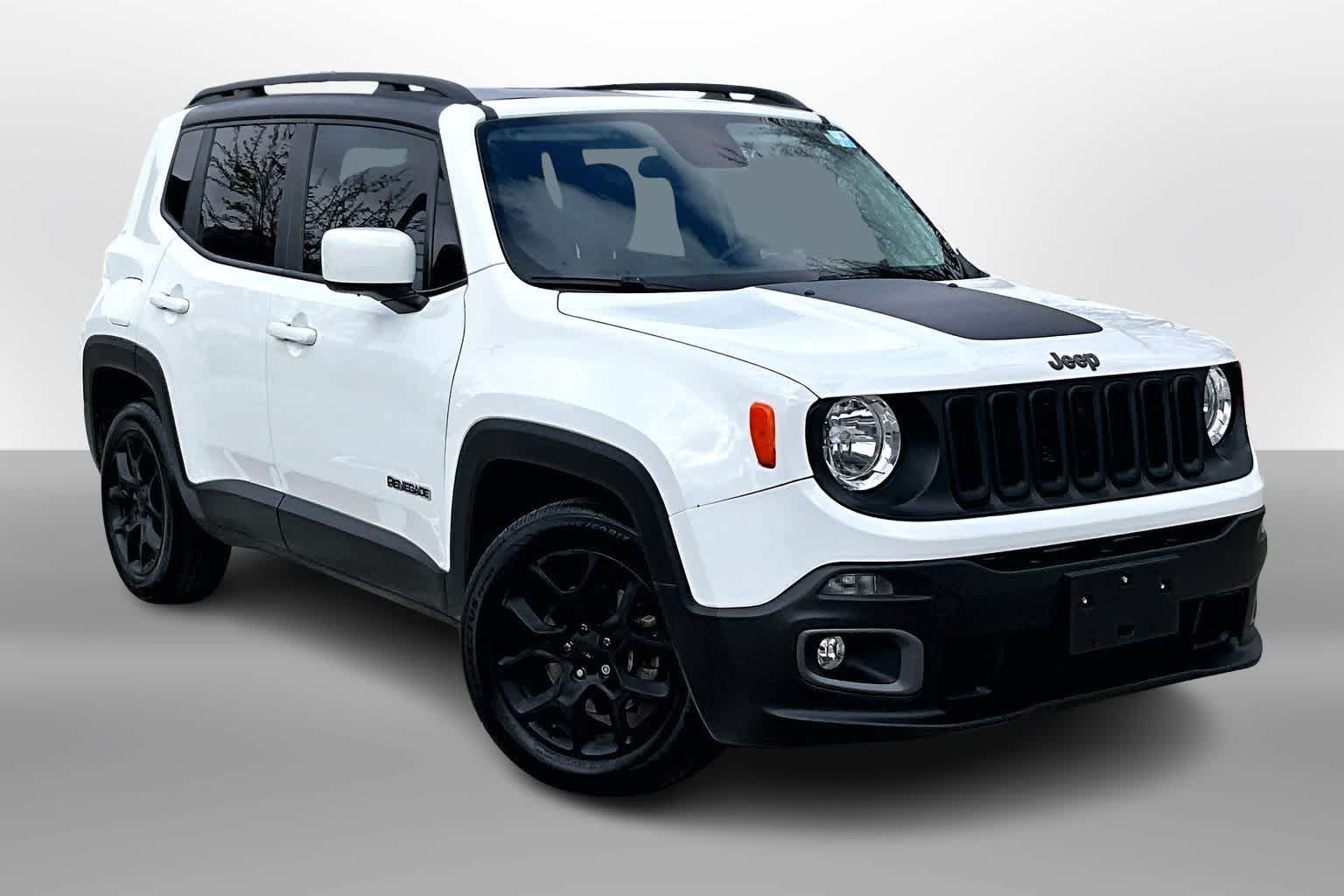Thumbnail: 2017 Jeep Renegade - 8