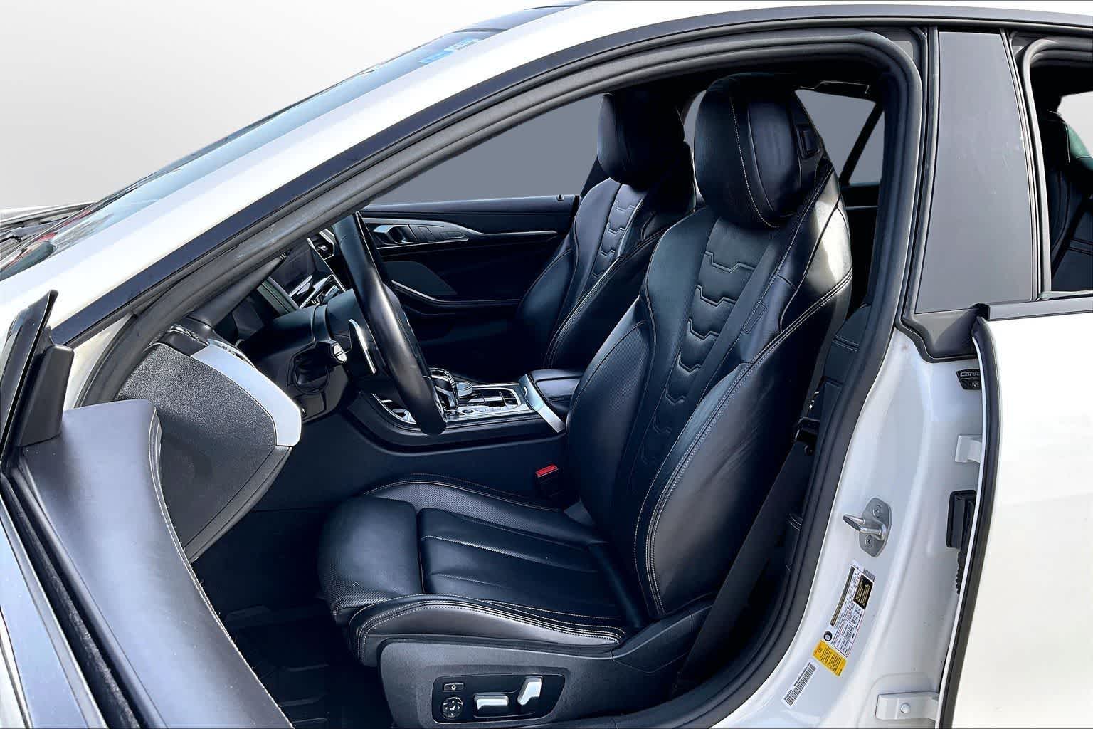 Thumbnail: 2022 BMW 8 Series - 24