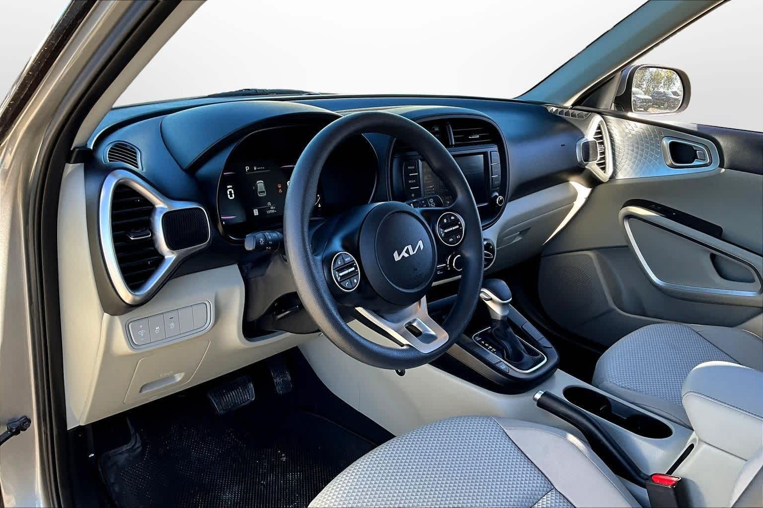 Thumbnail: 2023 Kia Soul - 12