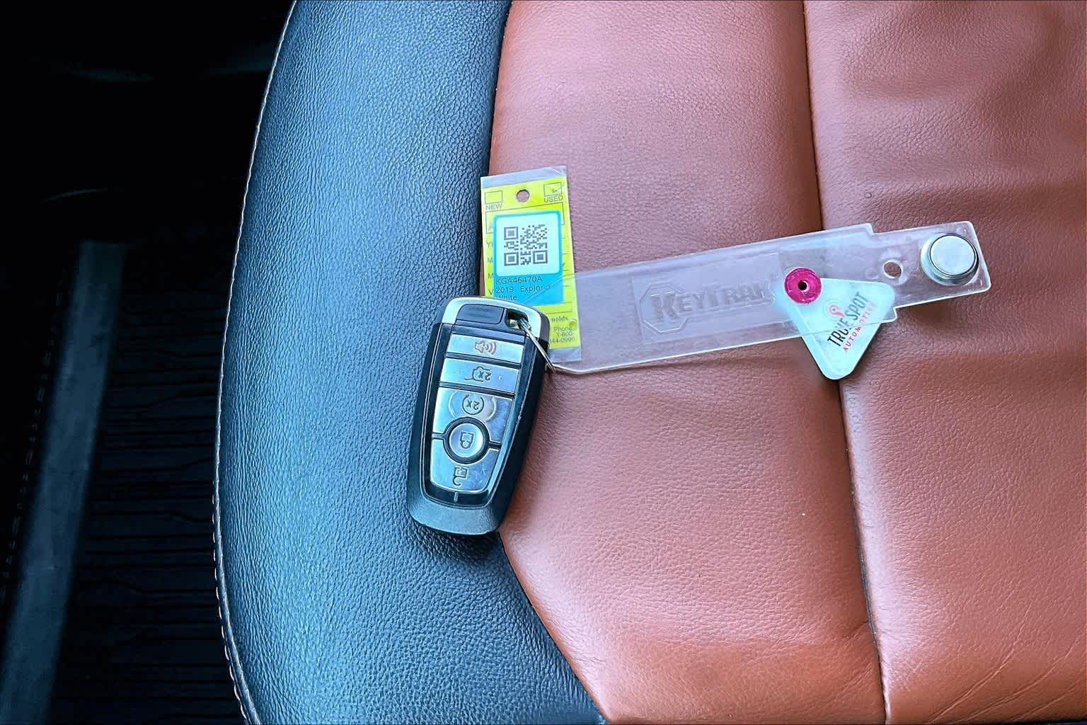 Thumbnail: 2019 Ford Explorer - 9