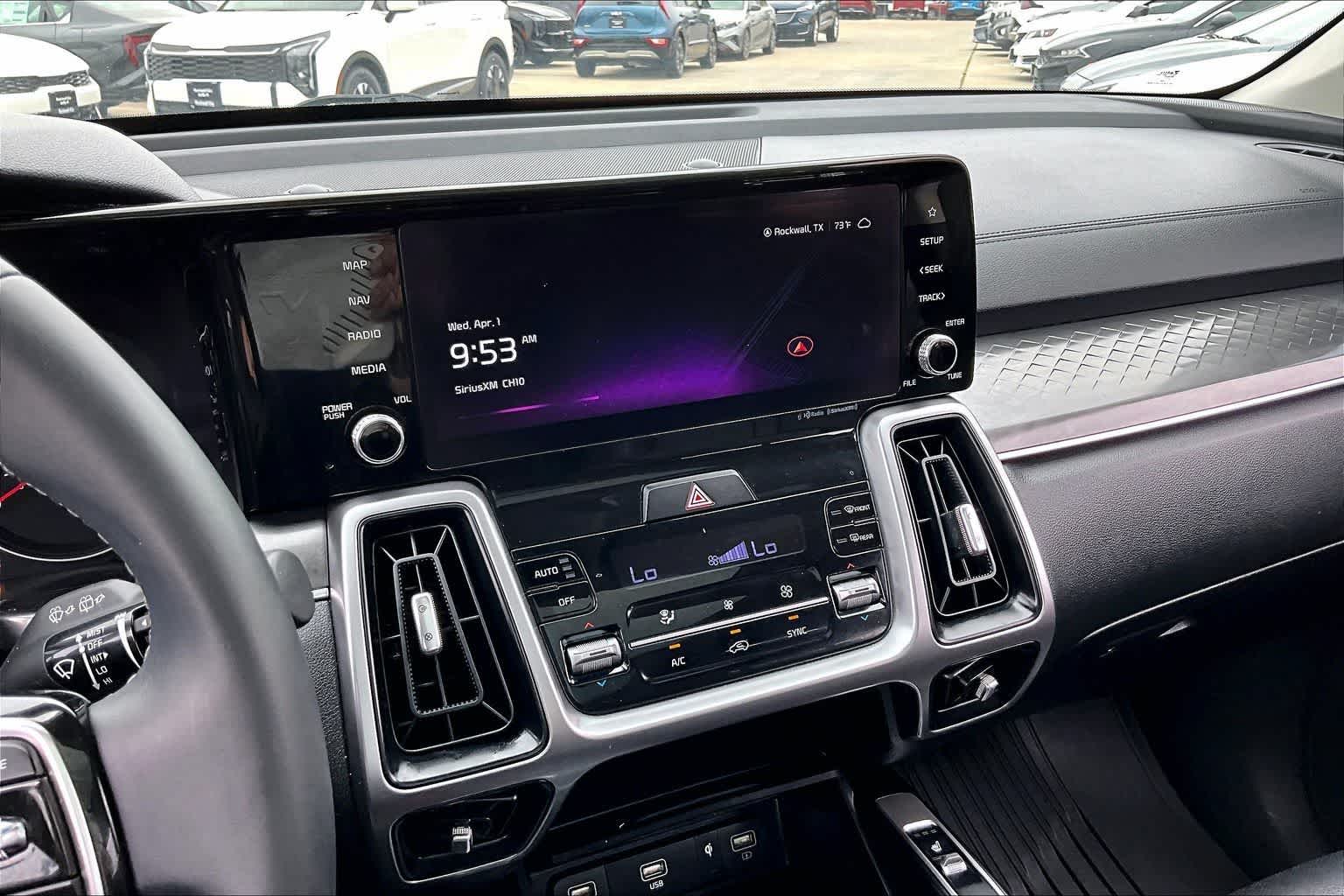 Thumbnail: 2023 Kia Sorento - 6