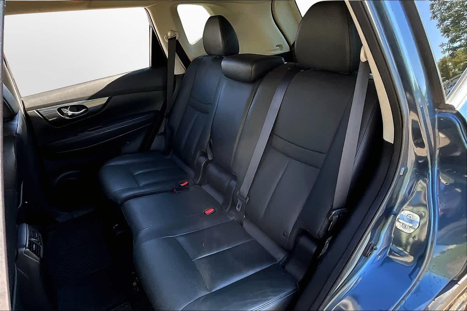 Thumbnail: 2014 Nissan Rogue - 26
