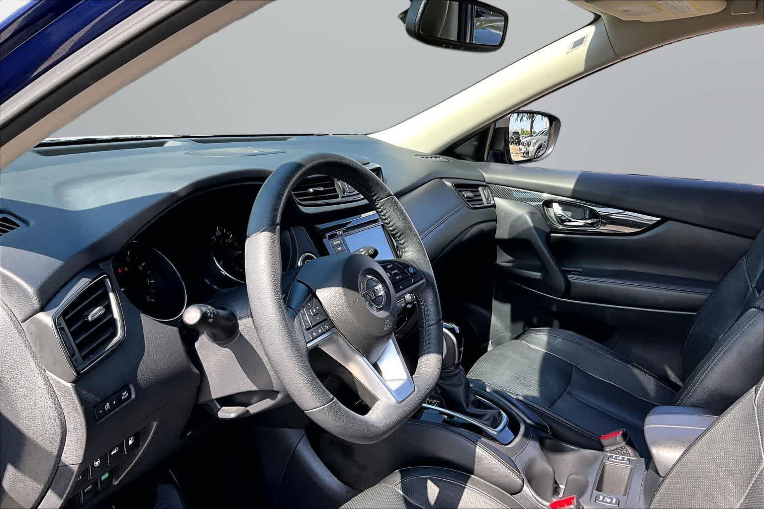 Thumbnail: 2020 Nissan Rogue - 11