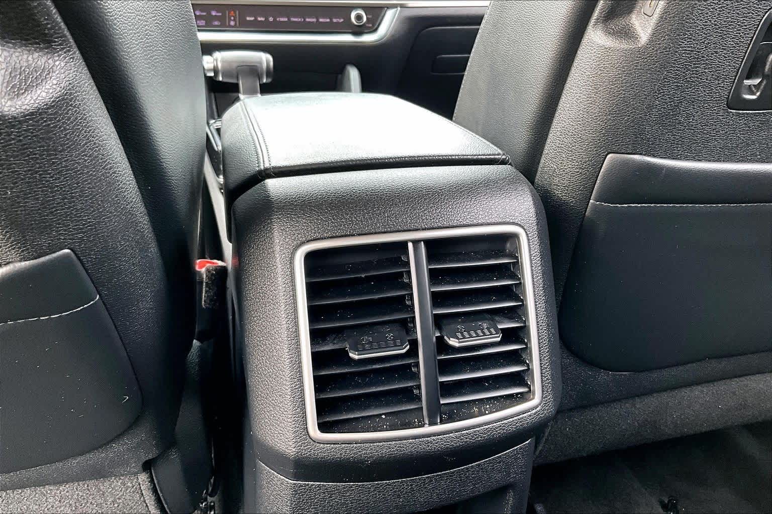 Thumbnail: 2023 Kia Sportage - 24