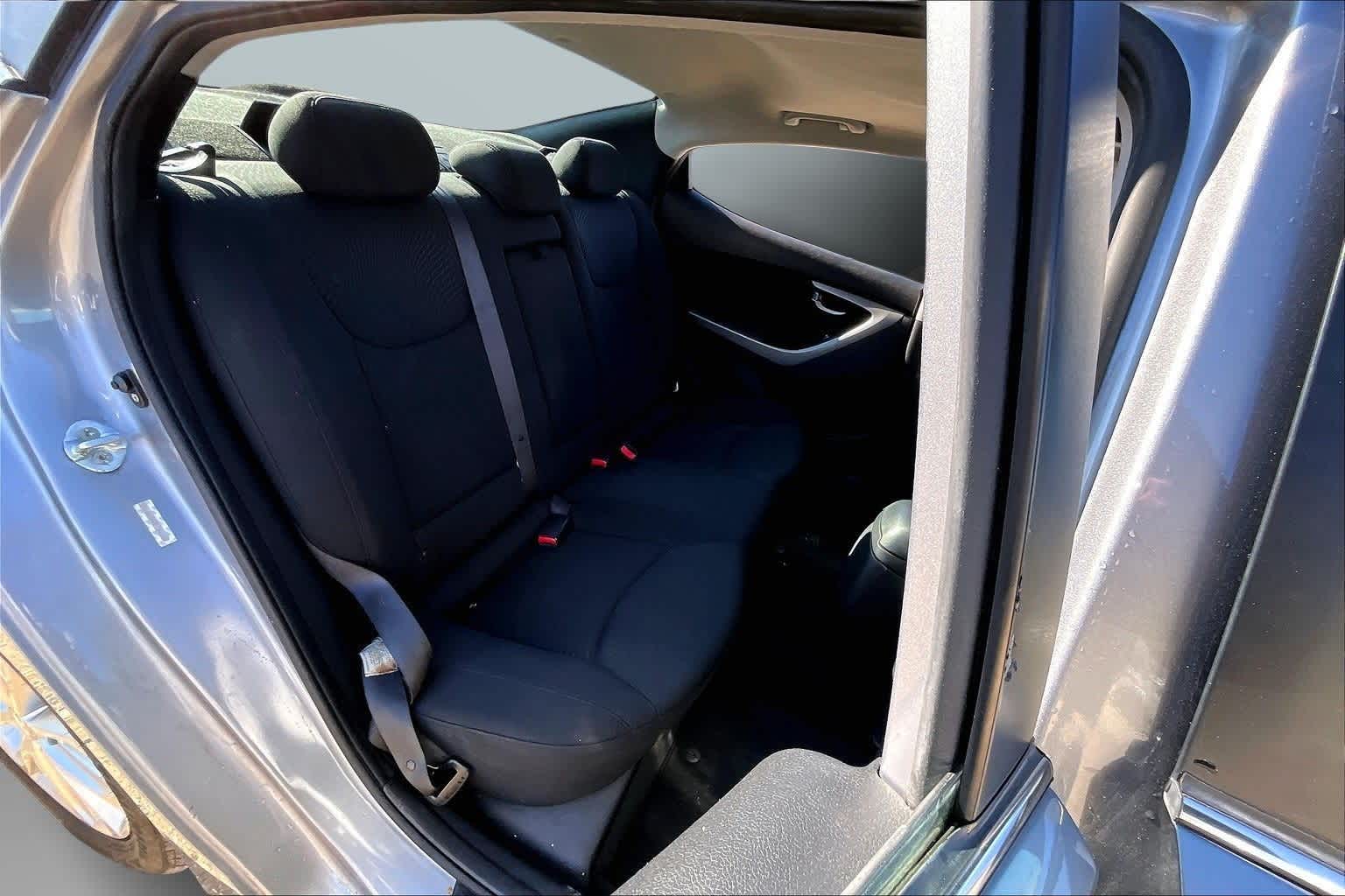 Thumbnail: 2015 Hyundai Elantra - 26