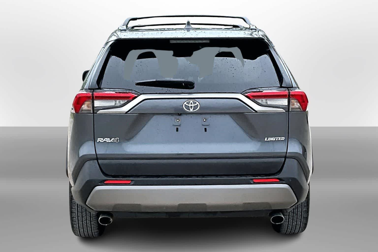 Thumbnail: 2019 Toyota RAV4 - 4