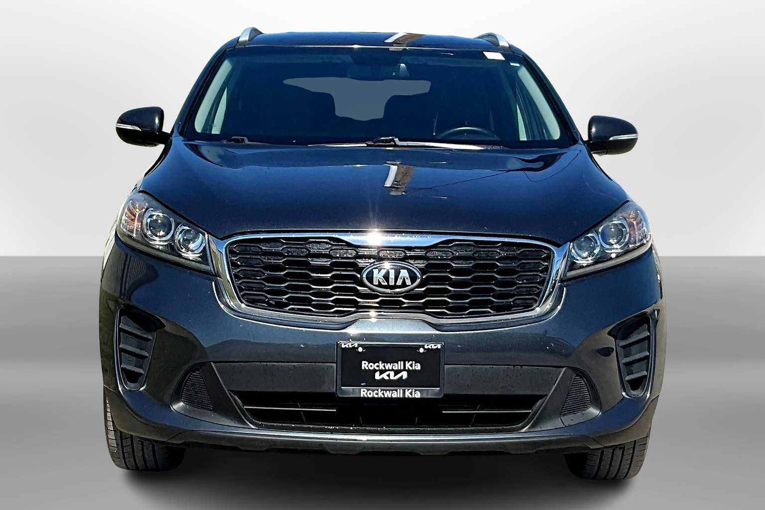 Thumbnail: 2019 Kia Sorento - 3