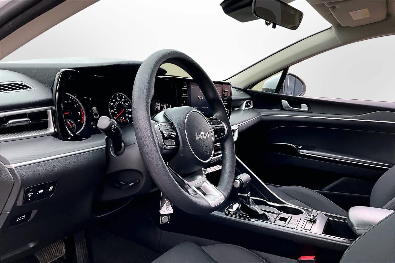 Thumbnail: 2022 Kia K5 - 10