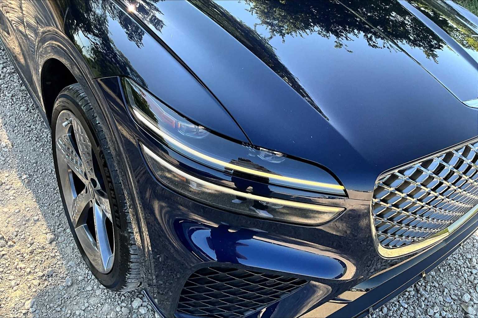 Thumbnail: 2022 Genesis GV70 - 29