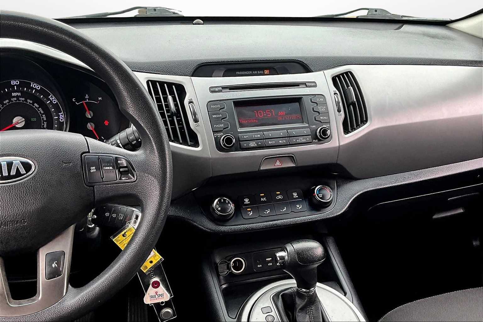 Thumbnail: 2016 Kia Sportage - 6