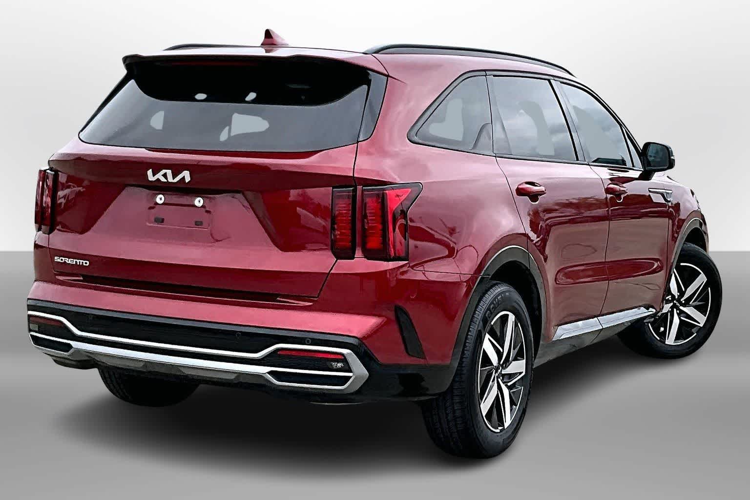 Thumbnail: 2023 Kia Sorento - 2