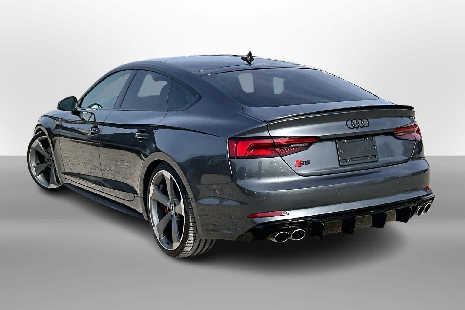 Thumbnail: 2019 Audi S5 - 10
