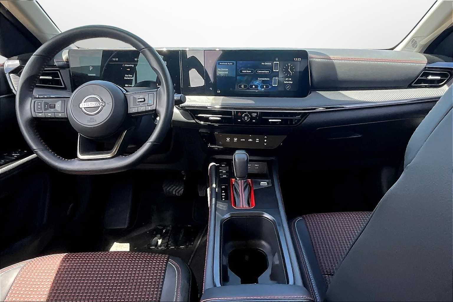 Thumbnail: 2025 Nissan Kicks - 13
