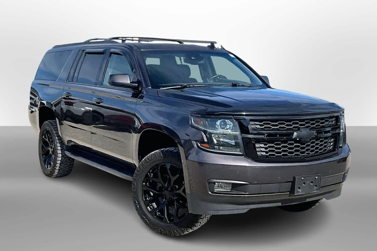 Thumbnail: 2016 Chevrolet Suburban - 10