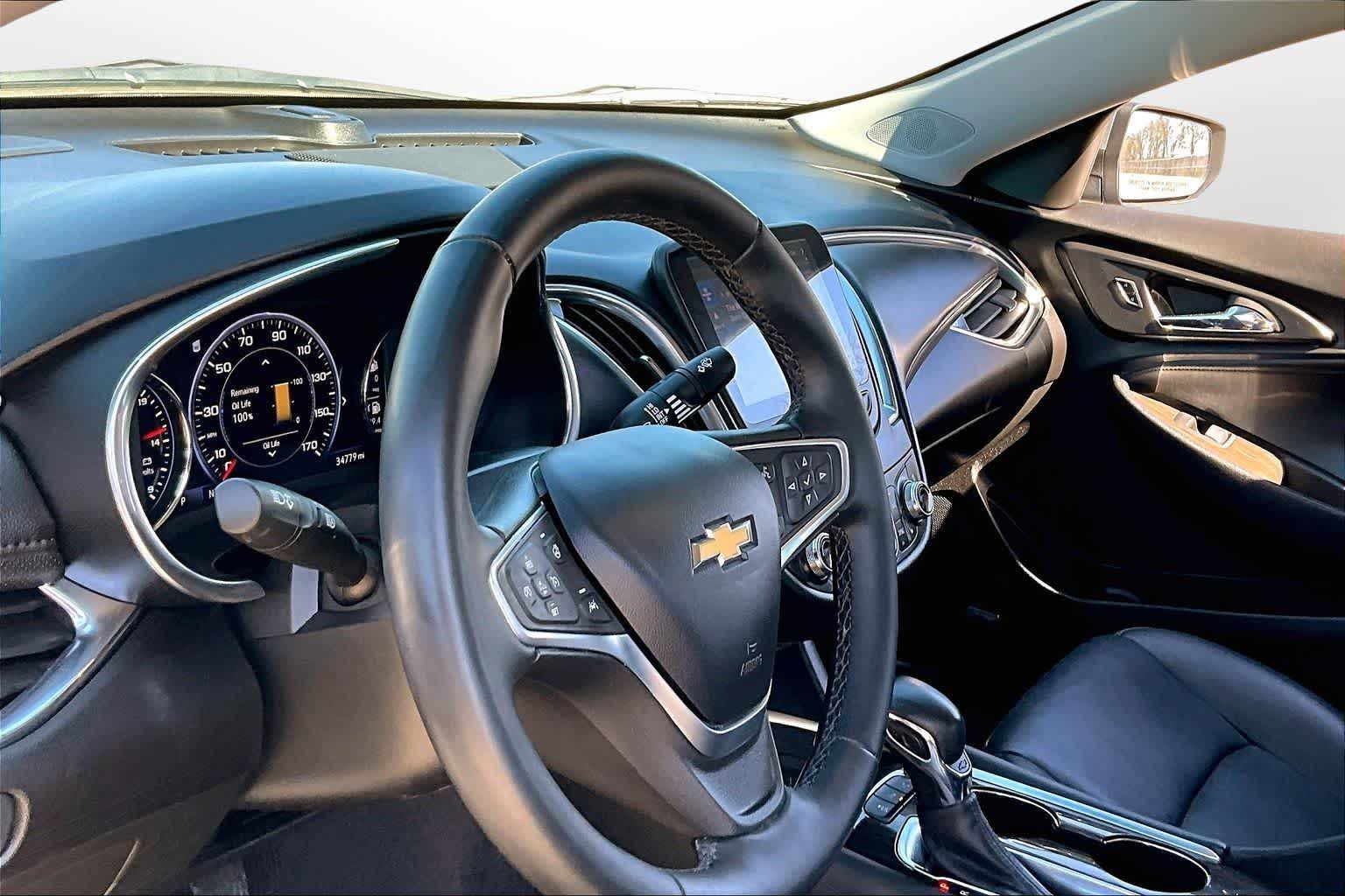 Thumbnail: 2023 Chevrolet Malibu - 12