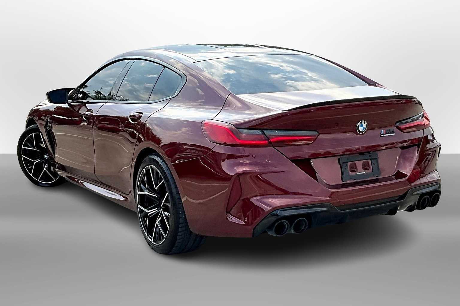 Thumbnail: 2022 BMW M8 - 12
