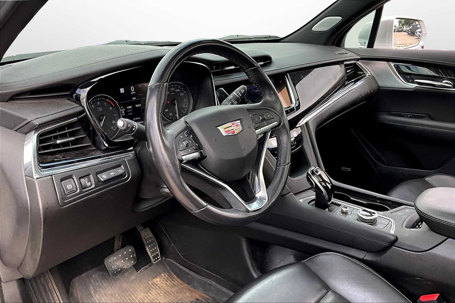 Thumbnail: 2020 Cadillac XT6 - 12