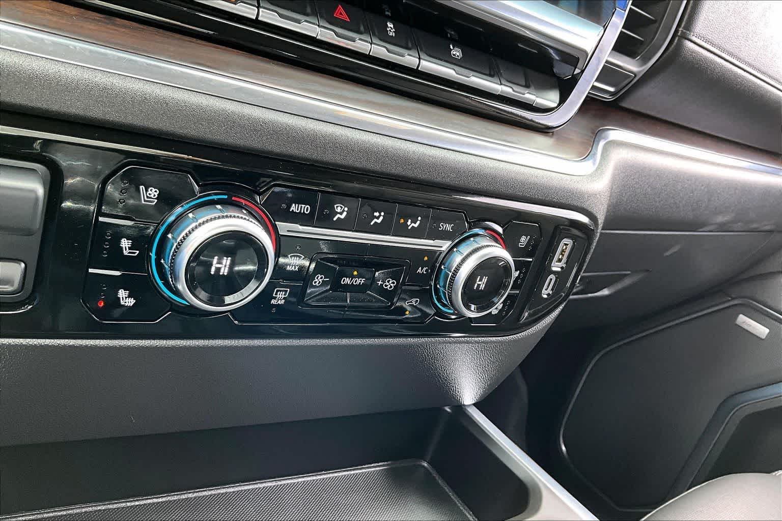 Thumbnail: 2023 GMC Sierra 1500 - 21