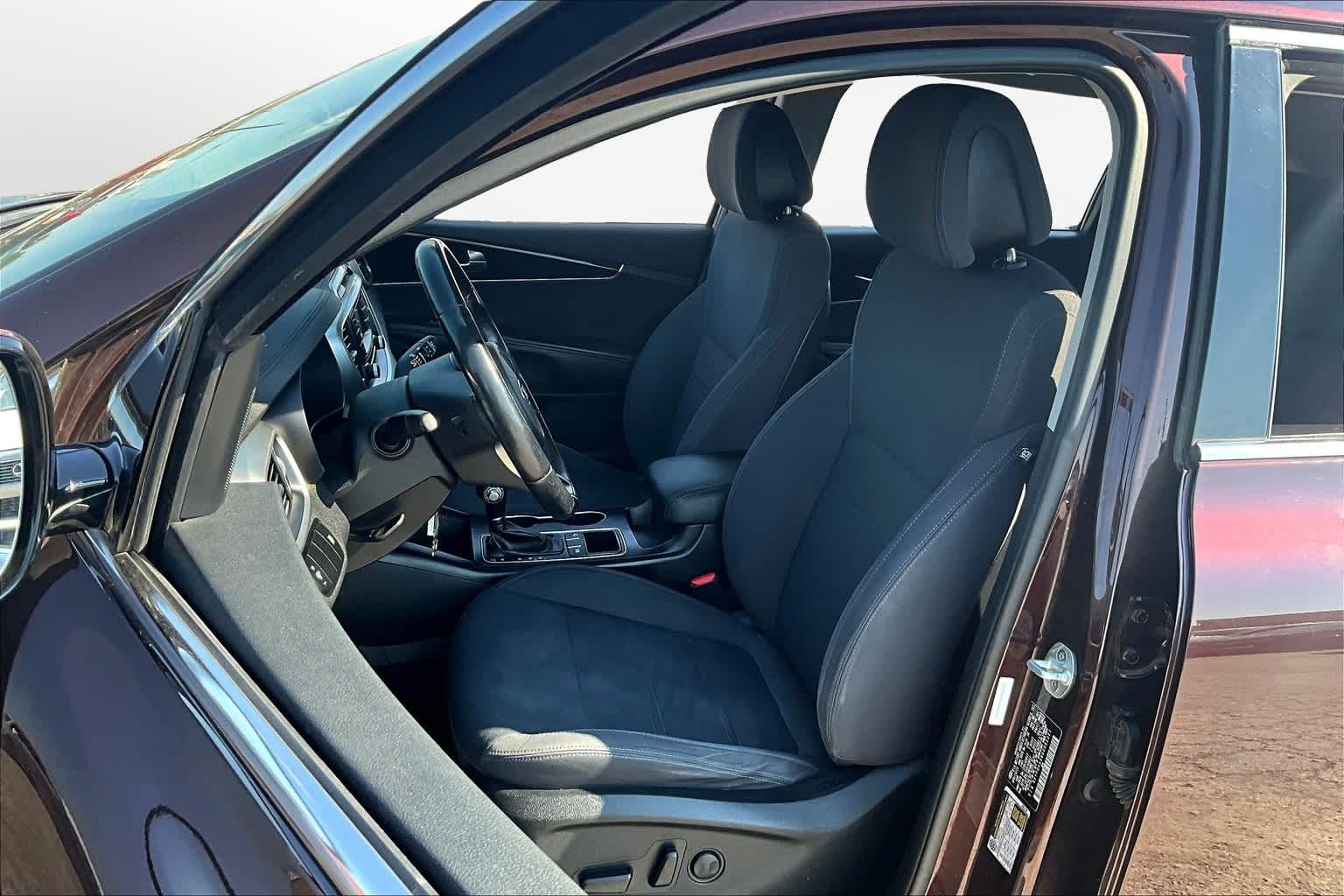 Thumbnail: 2016 Kia Sorento - 26
