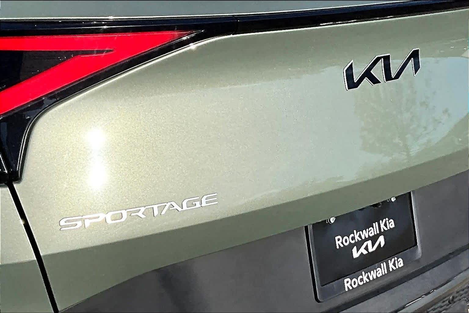 Thumbnail: 2023 Kia Sportage - 32