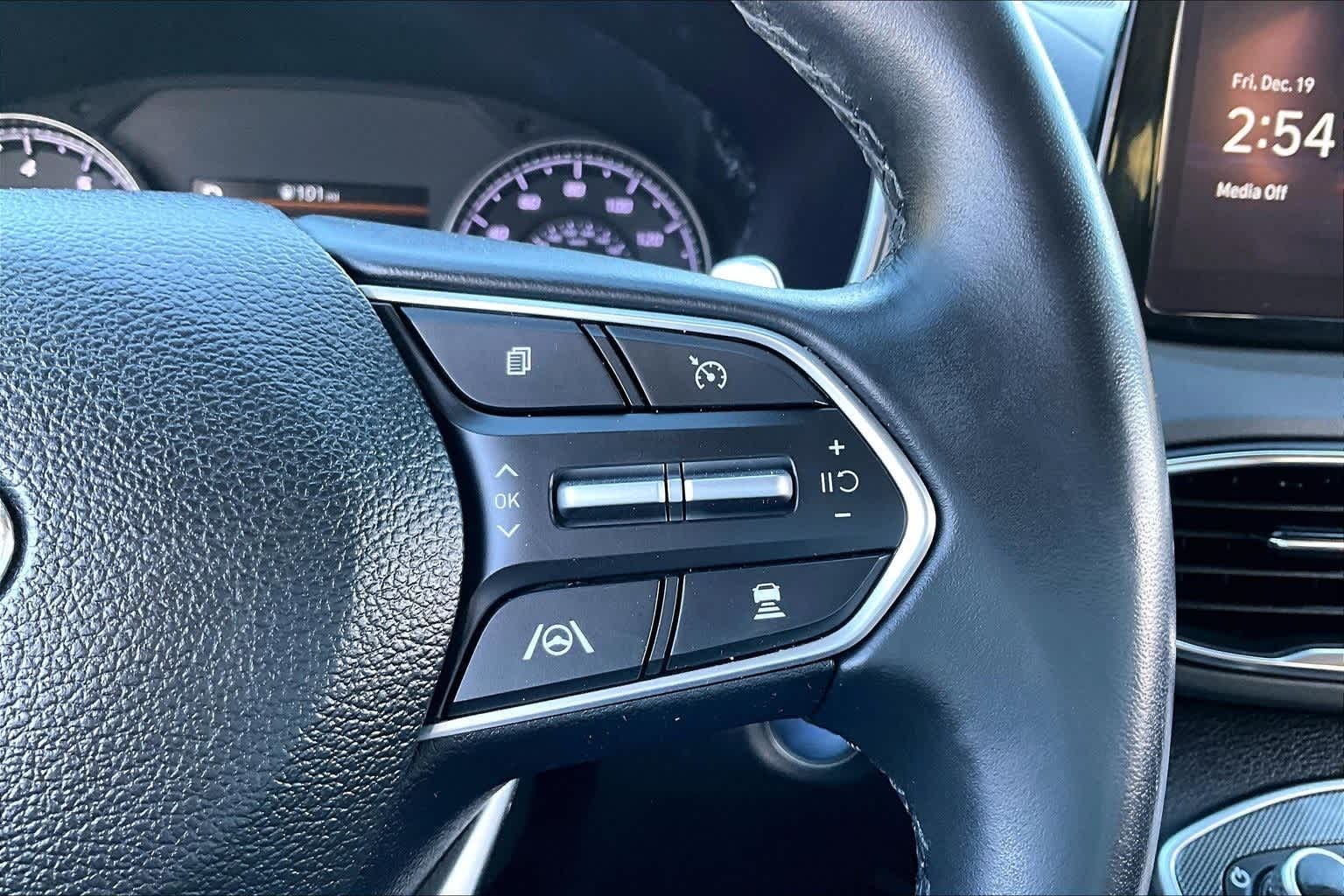 Thumbnail: 2023 Hyundai Santa Fe - 19