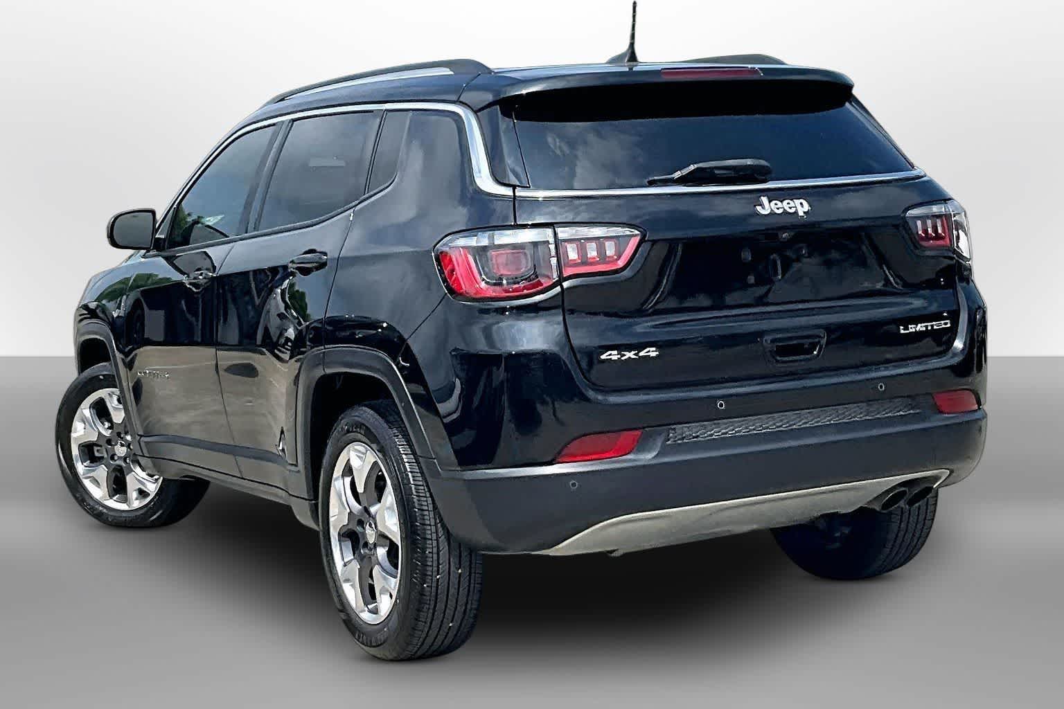 Thumbnail: 2021 Jeep Compass - 11