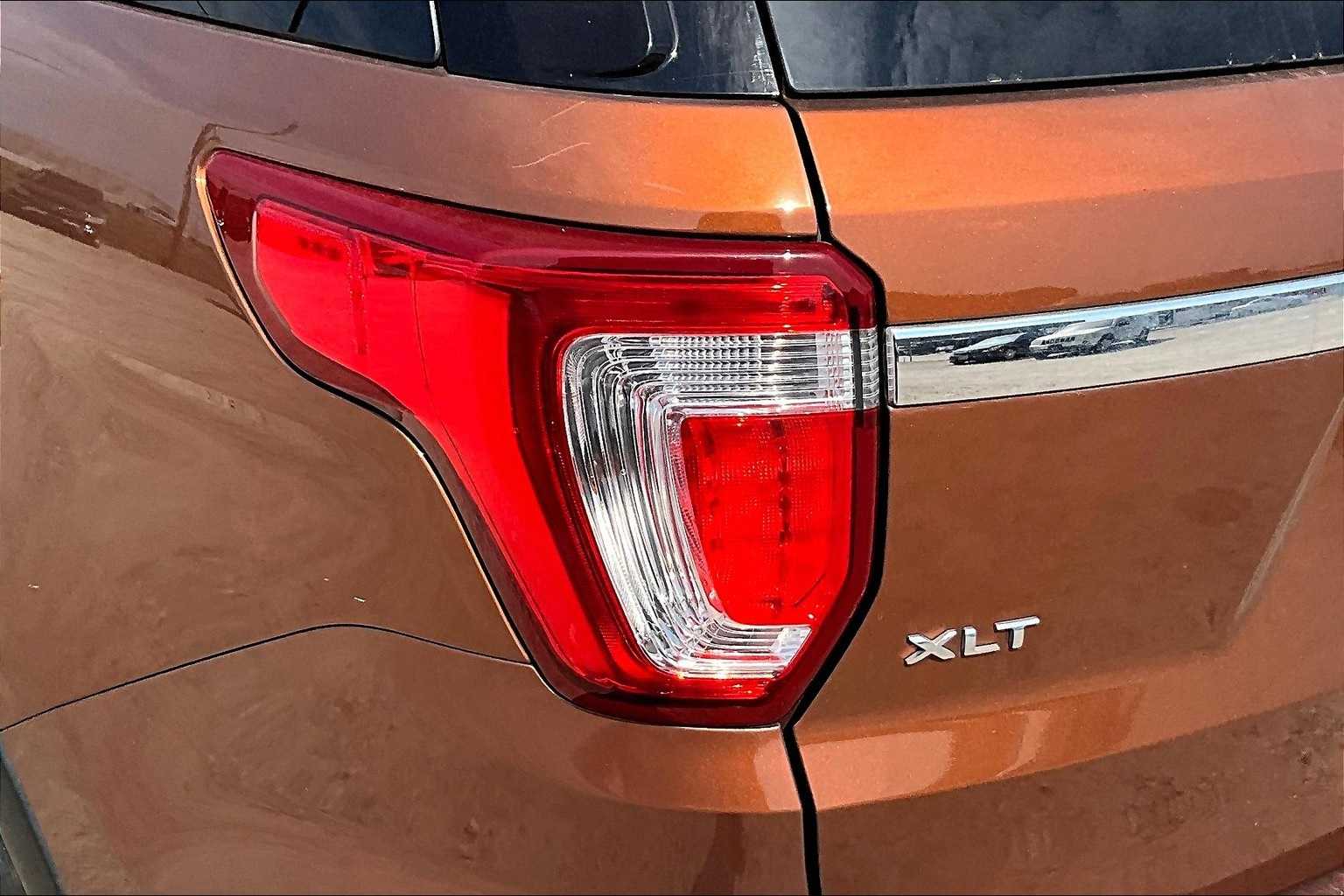 Thumbnail: 2017 Ford Explorer - 30