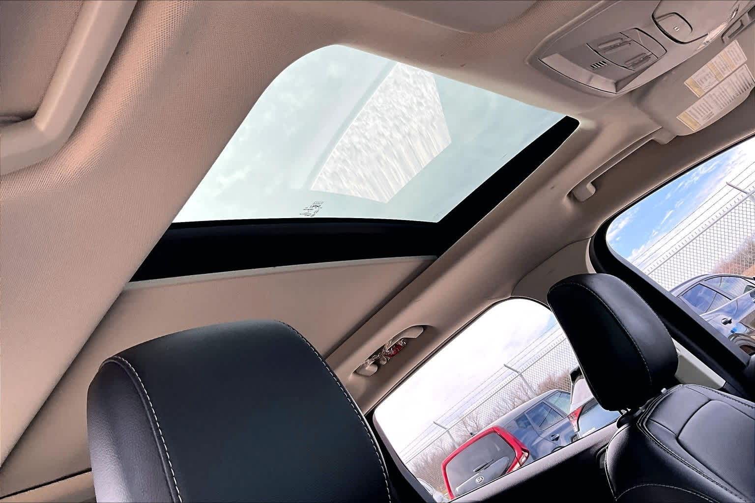 Thumbnail: 2019 Ford Escape - 16