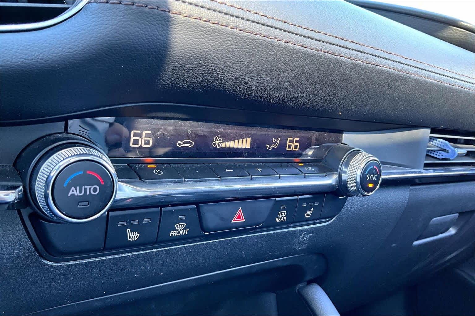 Thumbnail: 2023 Mazda Mazda3 - 18