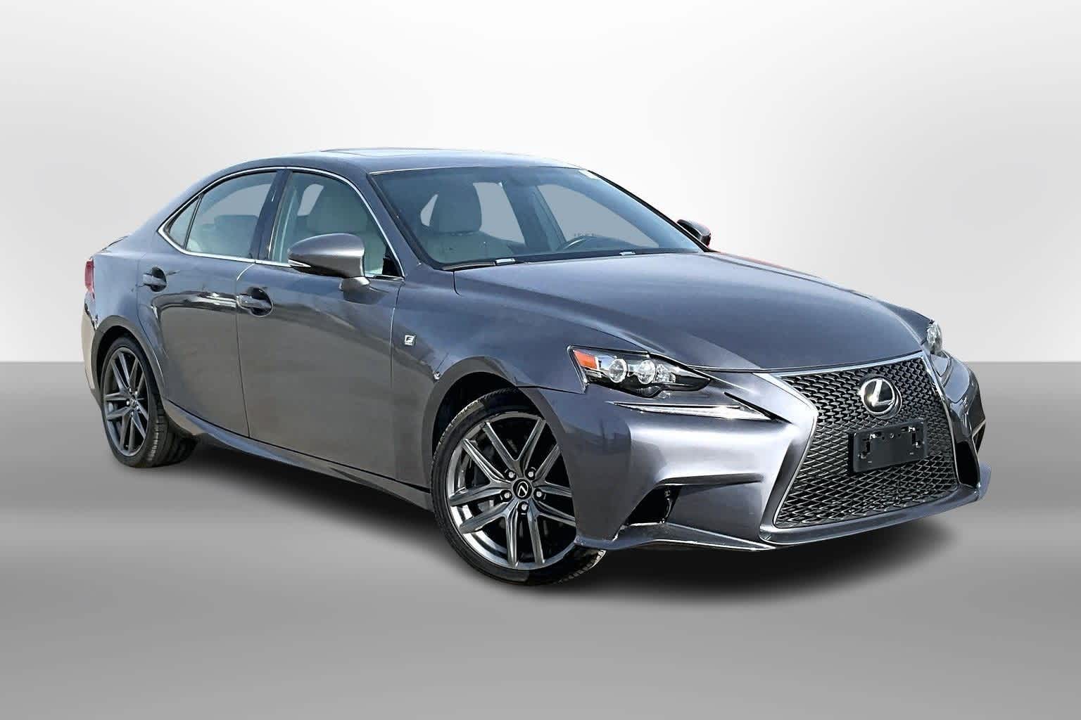 Thumbnail: 2016 Lexus IS - 10
