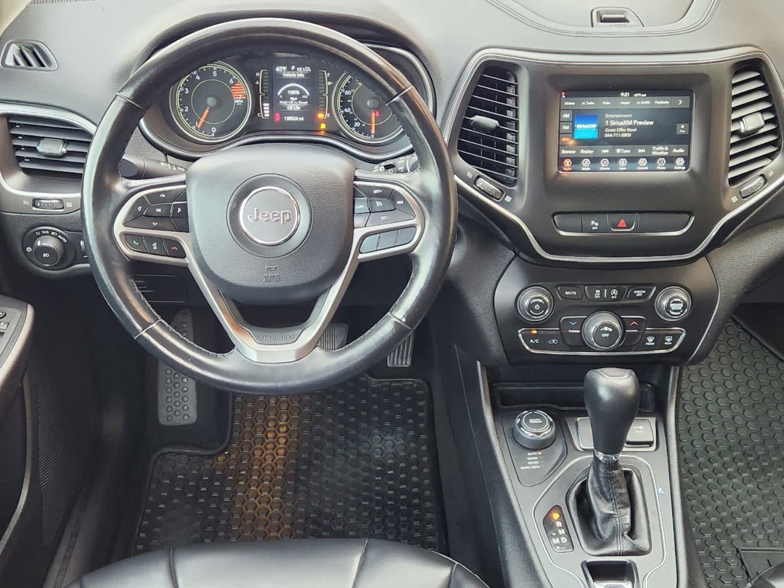 Thumbnail: 2020 Jeep Cherokee - 15