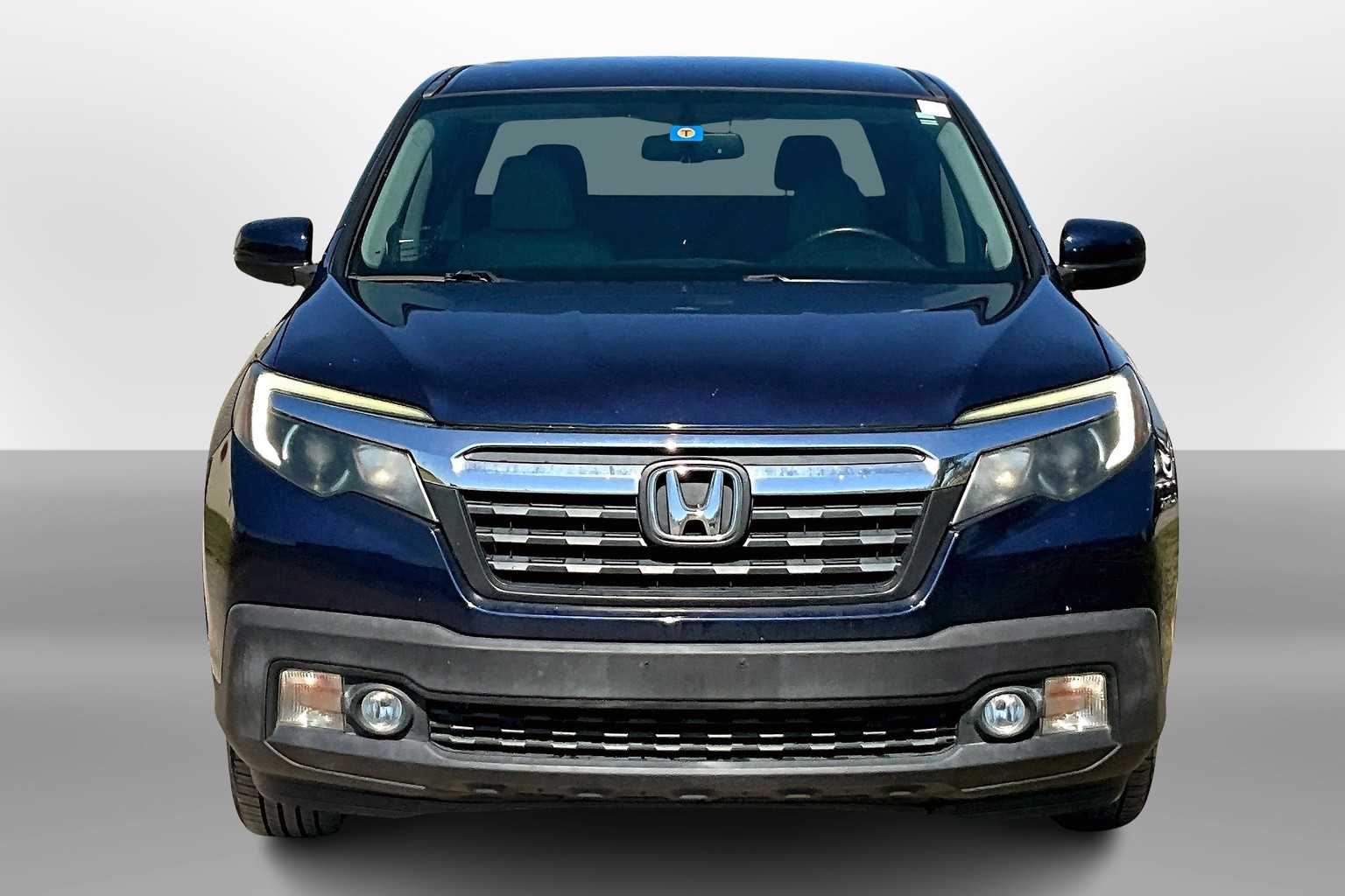 2017 Honda Ridgeline RTL-T photo 3