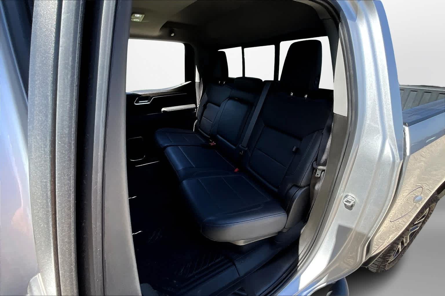 Thumbnail: 2022 Chevrolet Silverado 1500 - 27