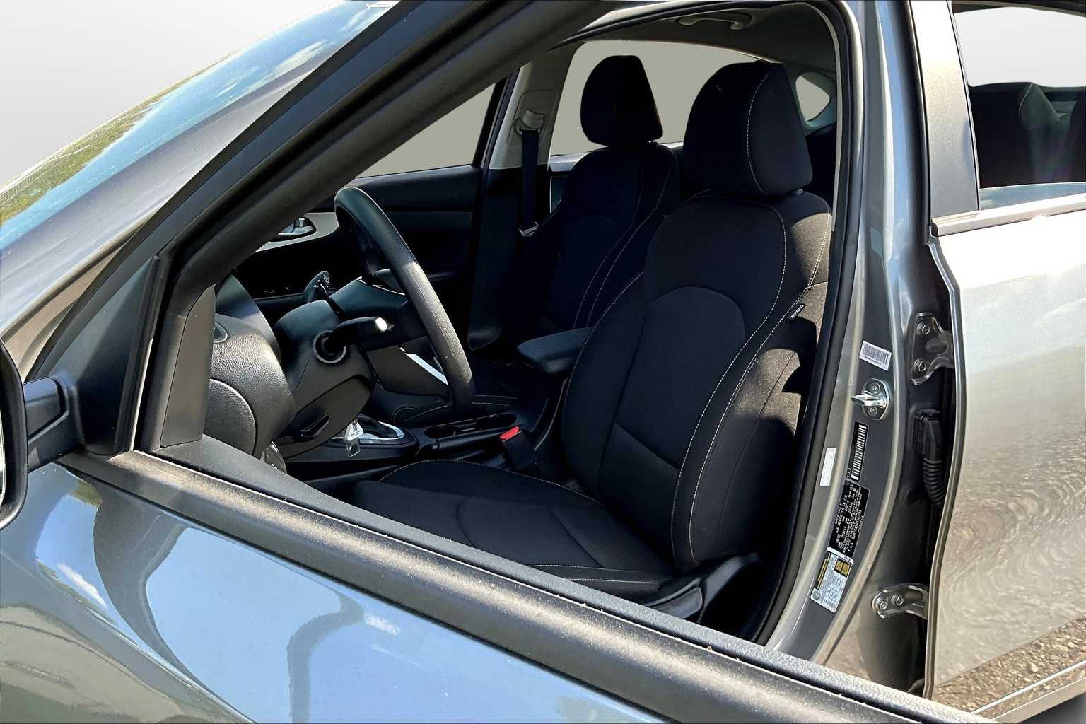 Thumbnail: 2023 Kia Forte - 25