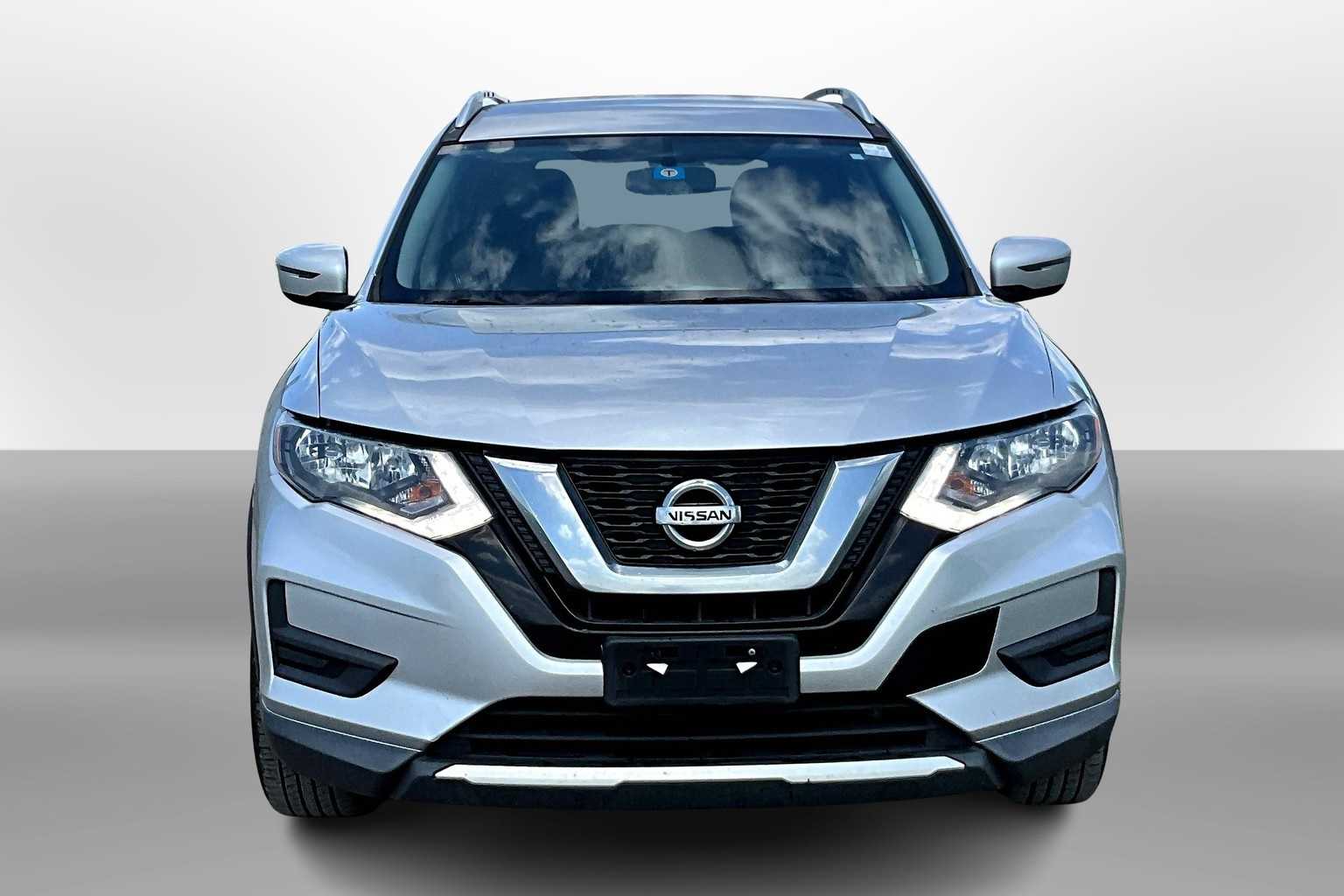 Thumbnail: 2017 Nissan Rogue - 3