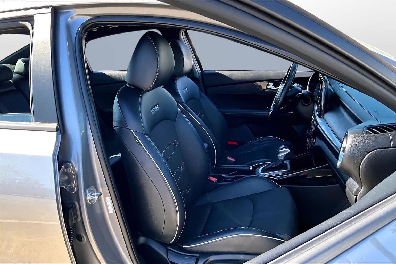 Thumbnail: 2023 Kia Forte - 6