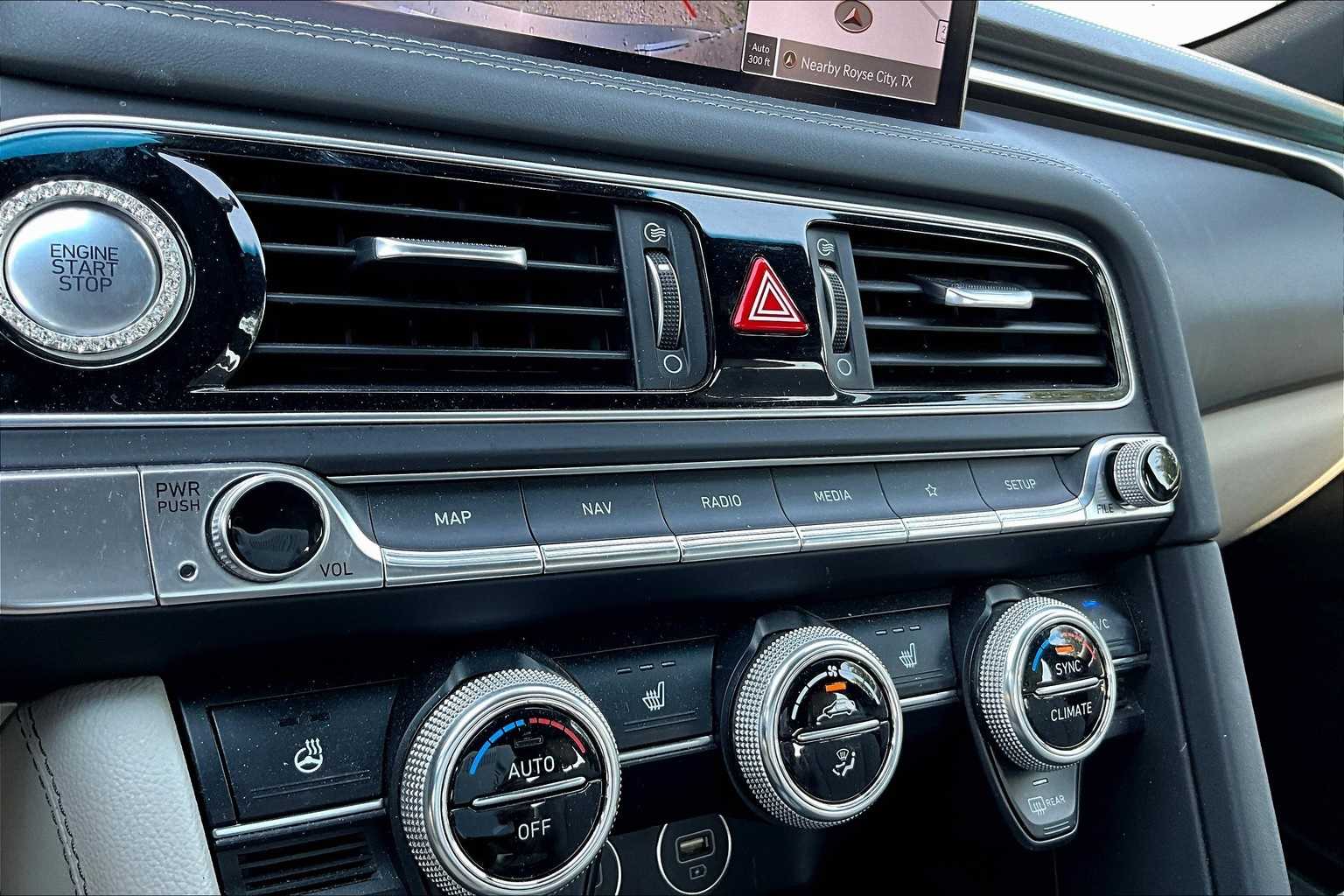 Thumbnail: 2023 Genesis G70 - 25