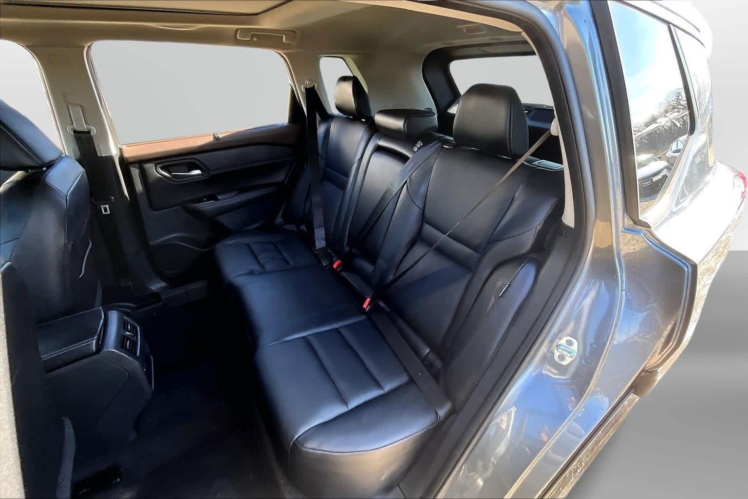 Thumbnail: 2023 Nissan Rogue - 25