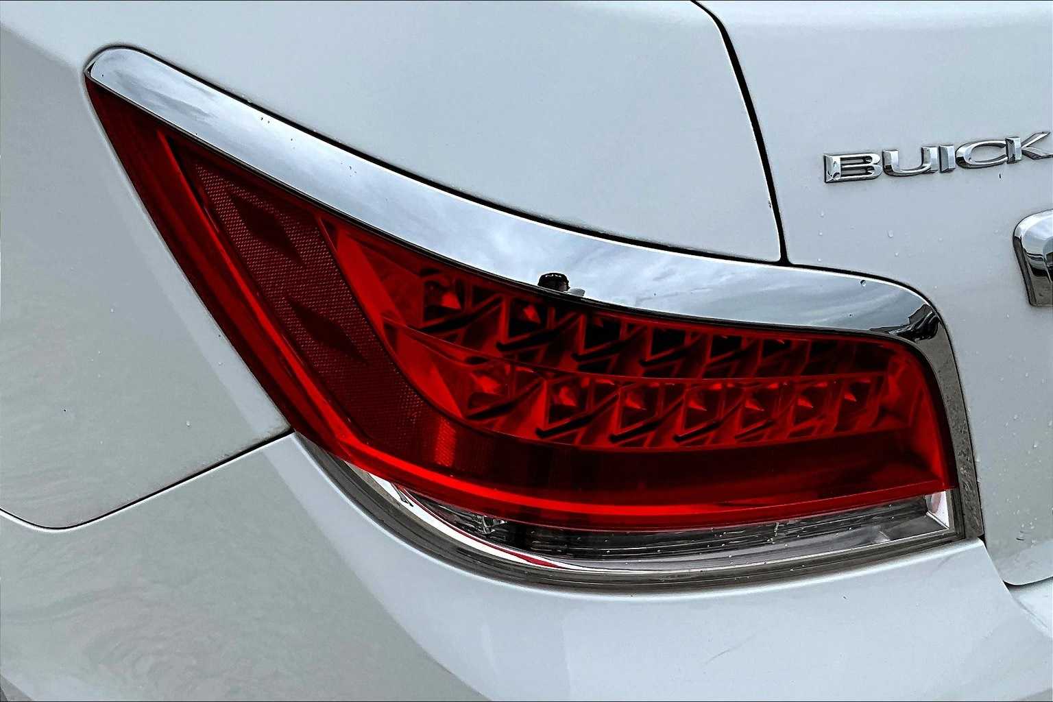 Thumbnail: 2012 Buick LaCrosse - 29