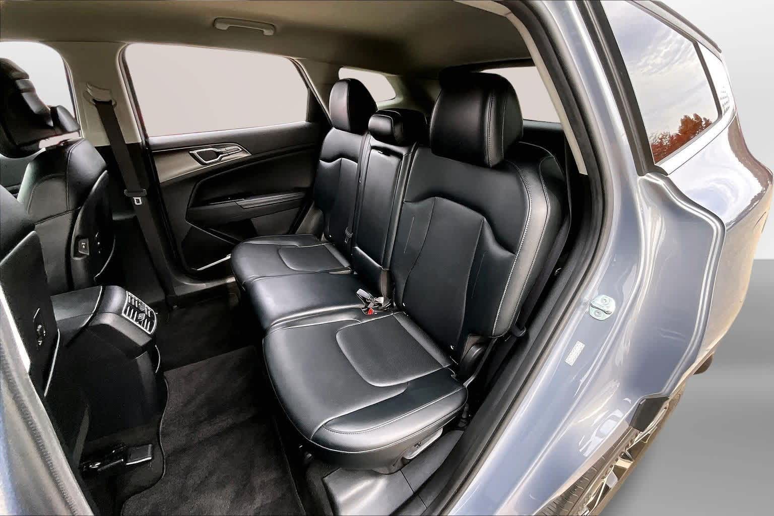 Thumbnail: 2023 Kia Sportage - 26