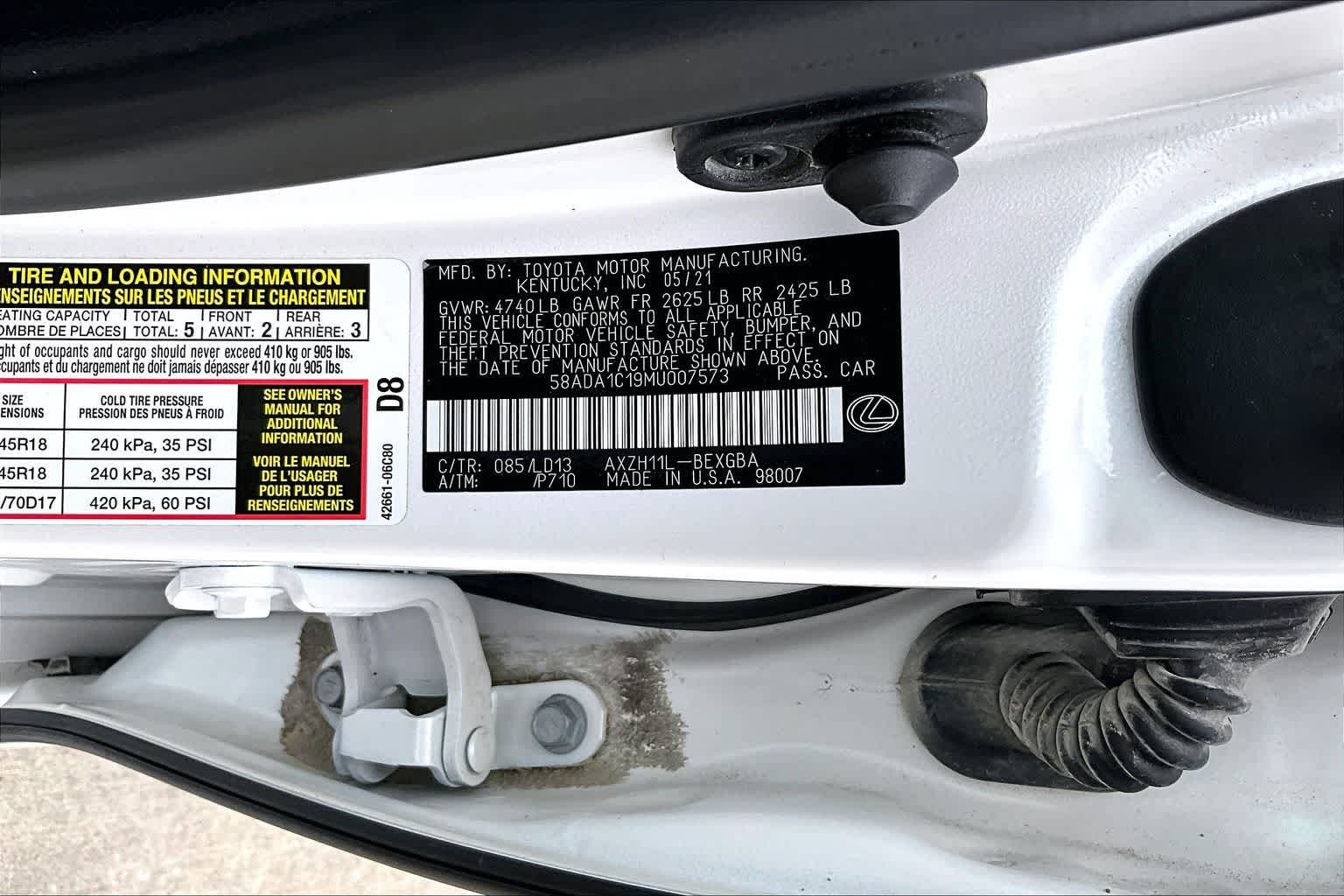 Thumbnail: 2021 Lexus ES - 29