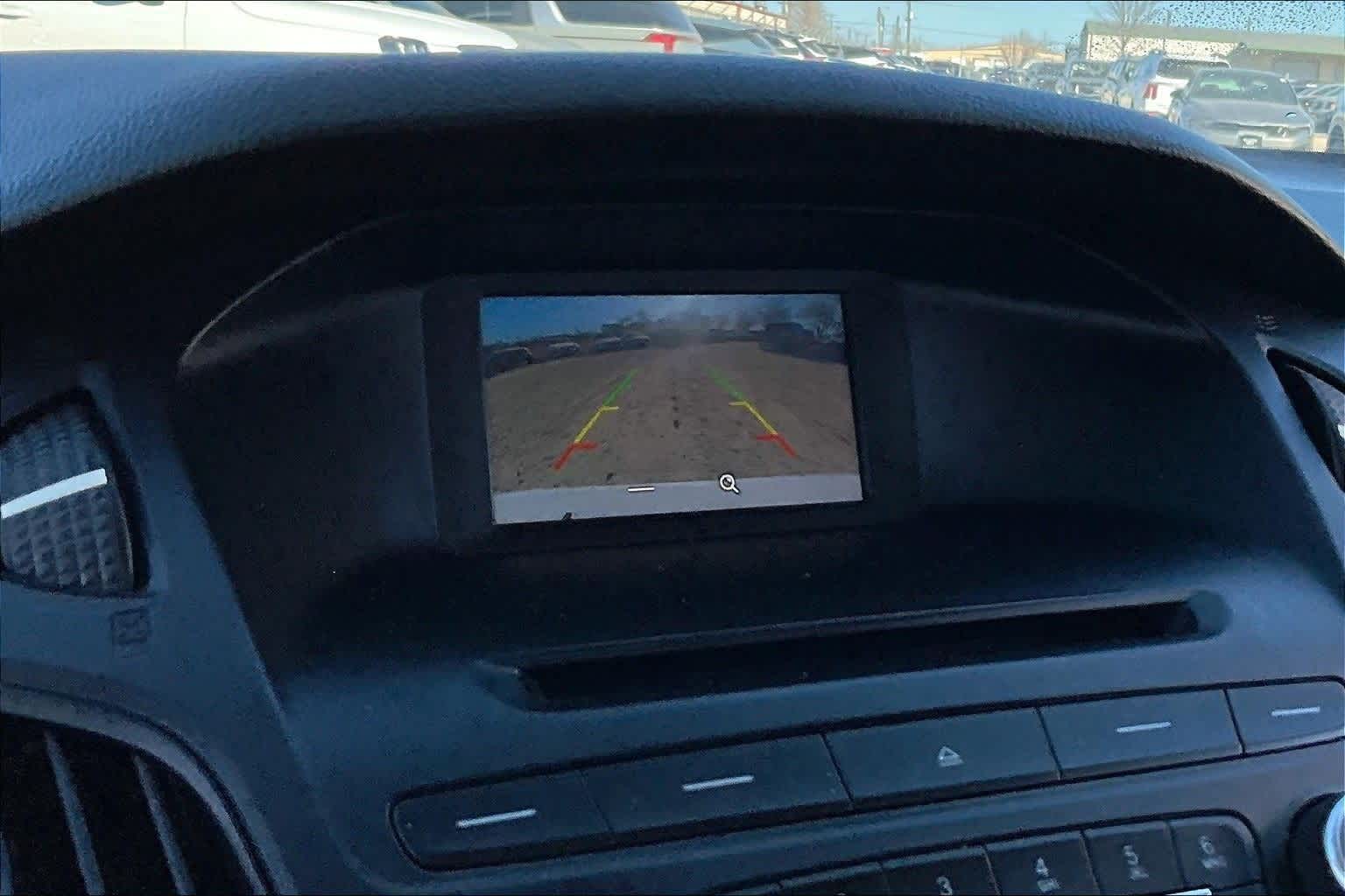 Thumbnail: 2017 Ford Focus - 20