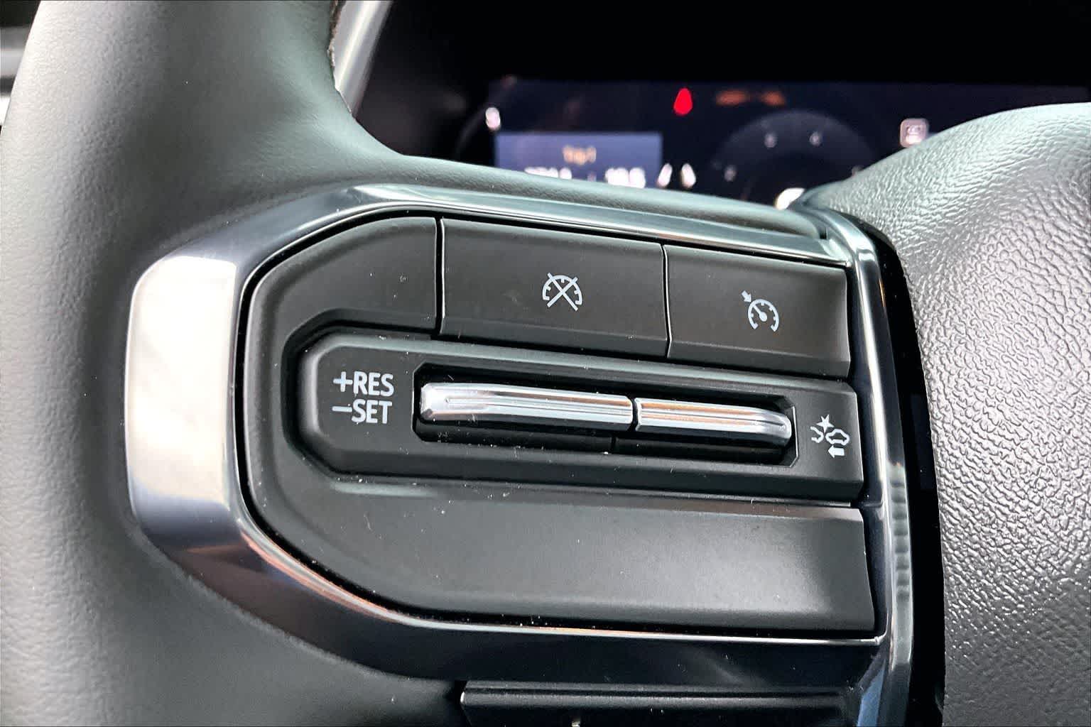 Thumbnail: 2024 GMC Canyon - 17