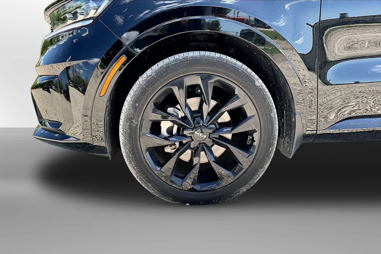 Thumbnail: 2023 Kia Sorento - 7