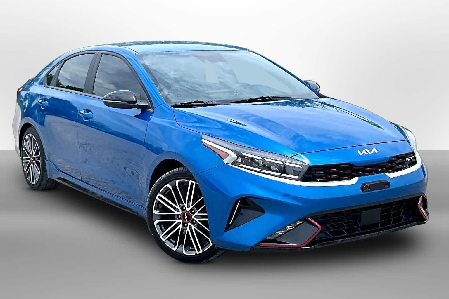Thumbnail: 2022 Kia Forte - 9