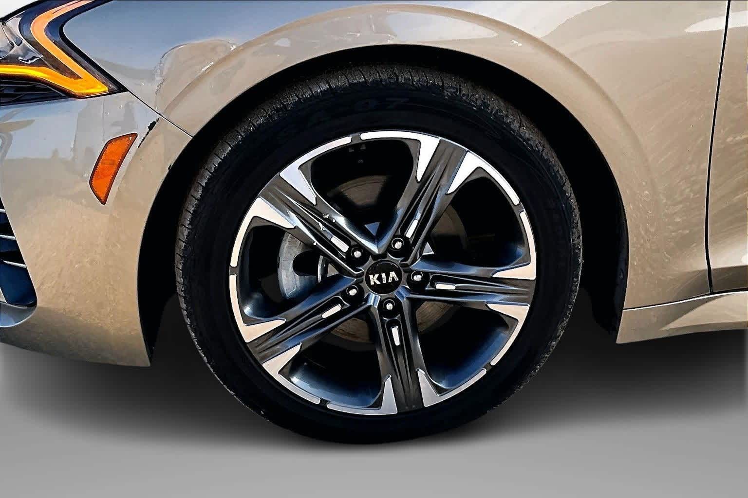 Thumbnail: 2021 Kia K5 - 8